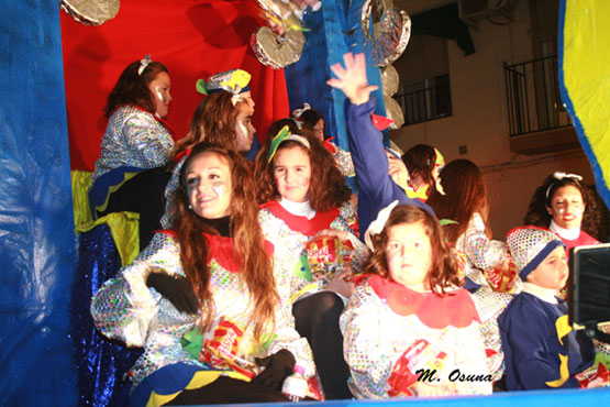 La Cabalgata de los Reyes Magos llena de ilusi贸n las calles de Priego