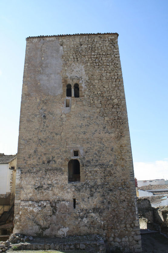 El ayuntamiento vuelve a solicitar a Cultura que realice el proyecto técnico de la Torre del Homenaje para su restauración
